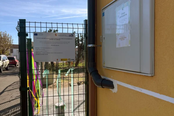 Instalación solar fotovoltaica para autoconsumo en Arcenillas